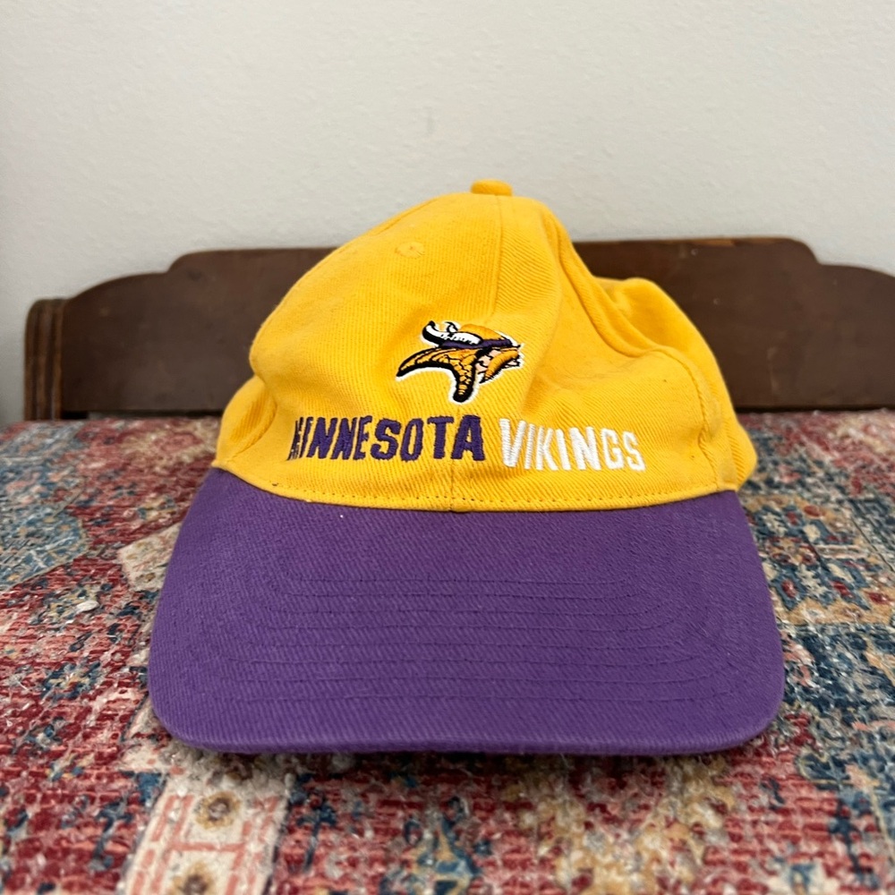NFL Minnesota Vikings Yellow and Purple Two-Tone Hat Vintage